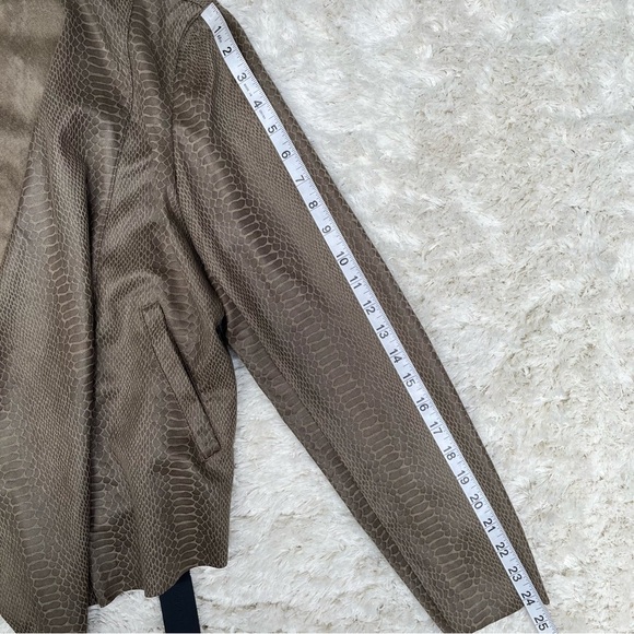 Blank NYC fast play open front draped Moto jacket olive green croc faux leather - Picture 5 of 13